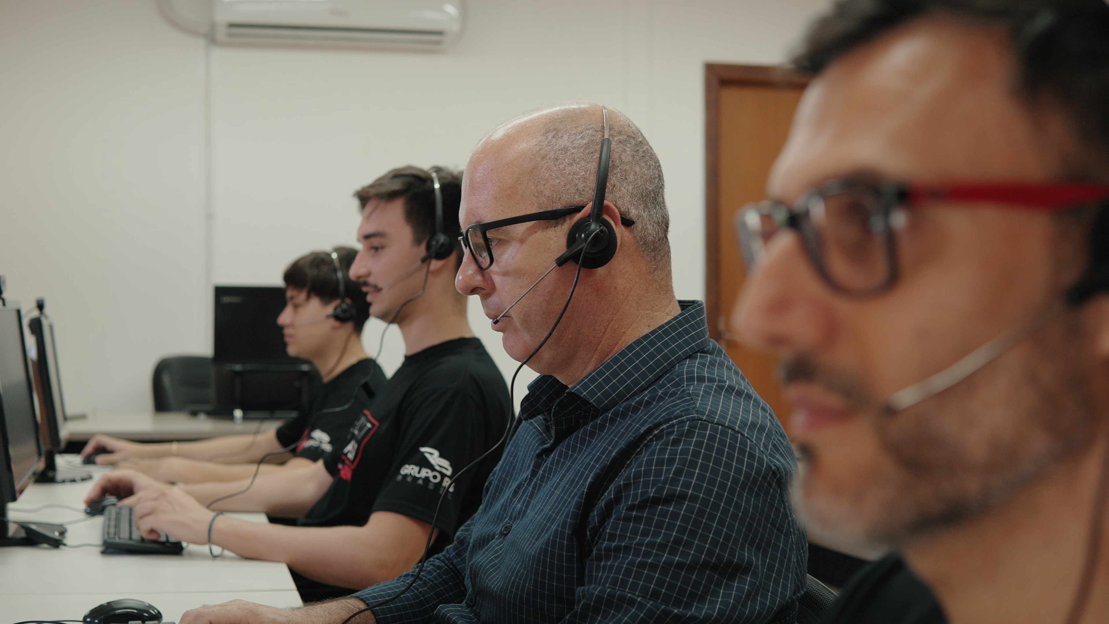 Conforto e privacidade com película R5WF